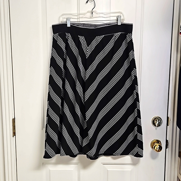 CJ Banks Dresses & Skirts - CJ Banks Knit Midi Skirt